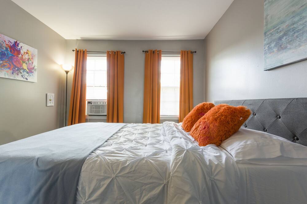 Photo of Bedroom in Yorkville
