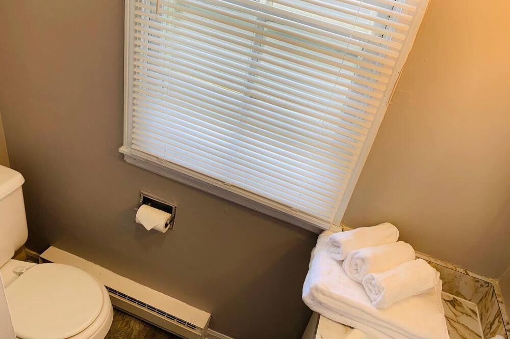 Photo of Bathroom in Yorkville