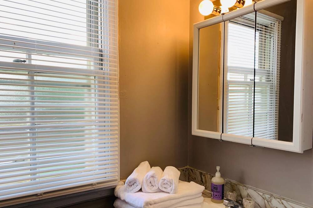 Photo of Bathroom in Yorkville