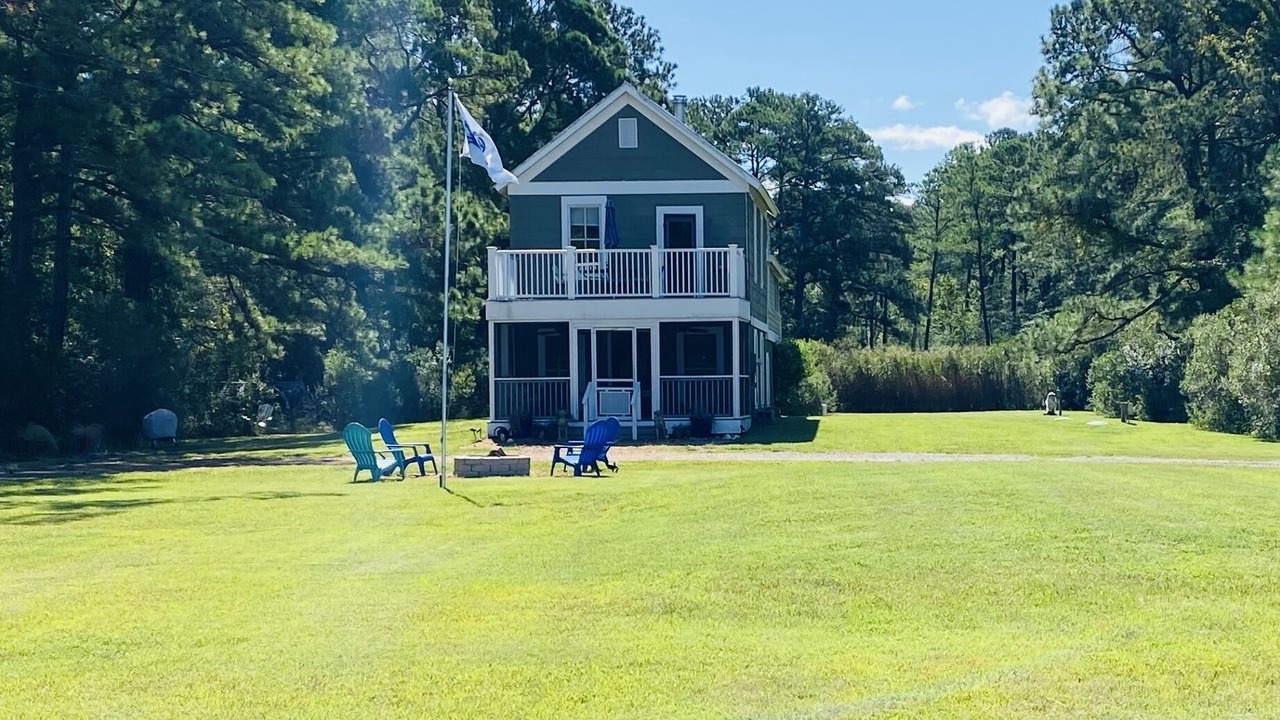 Photo of Others in Windmill Point