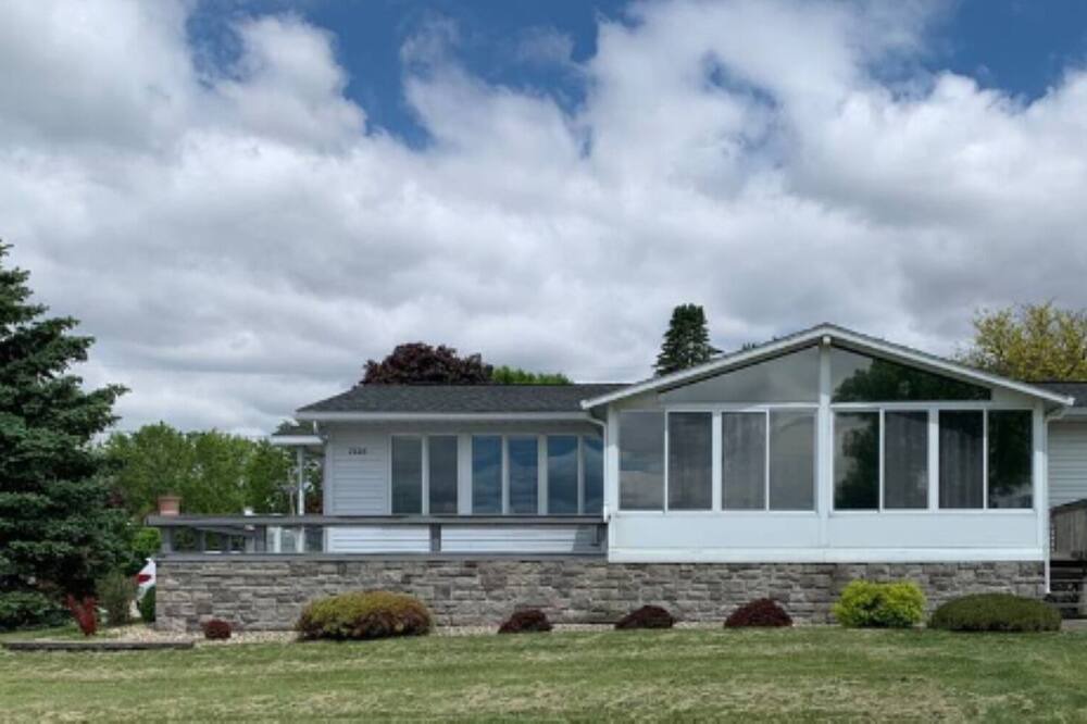 Photo of Outdoor in Clear Lake