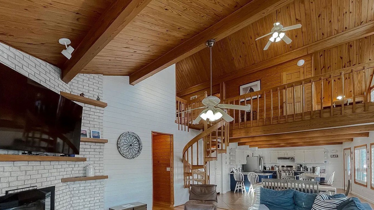 Photo of Livingroom in Valley Lee