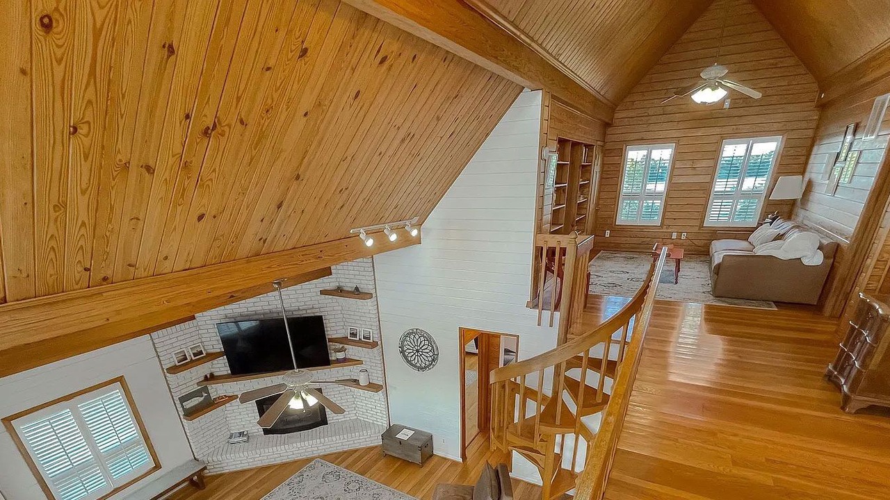 Photo of Livingroom in Valley Lee