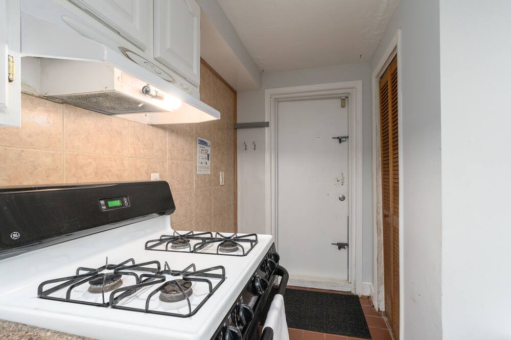 Photo of Kitchen in Truxton Circle