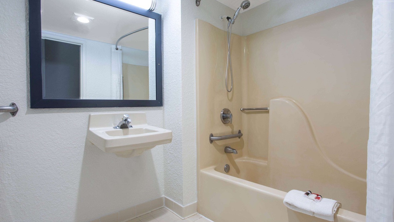 Photo of Bathroom in Absecon