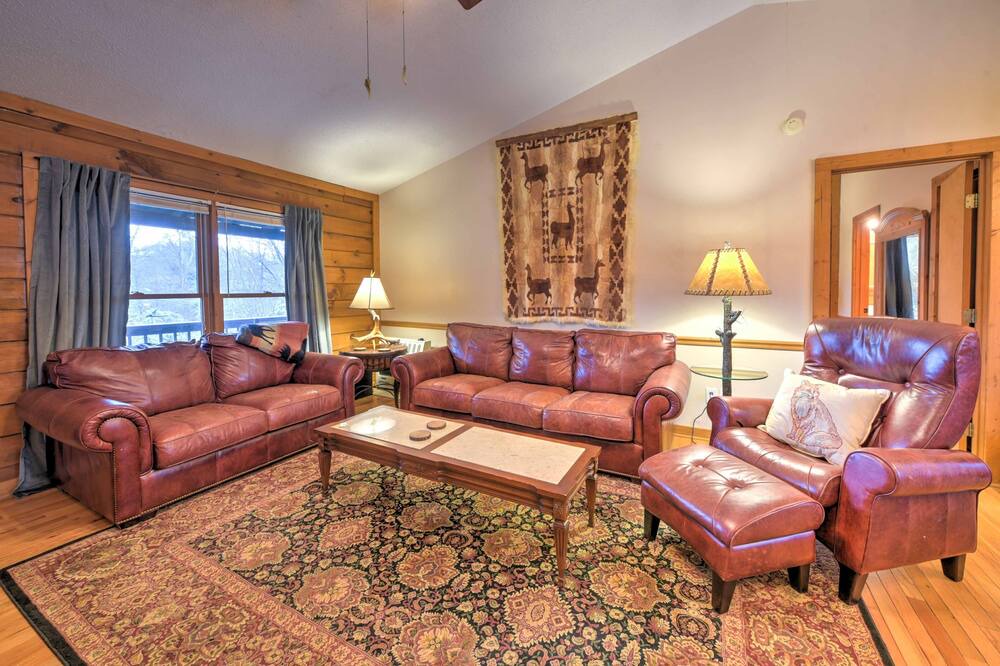 Photo of Livingroom in Boone