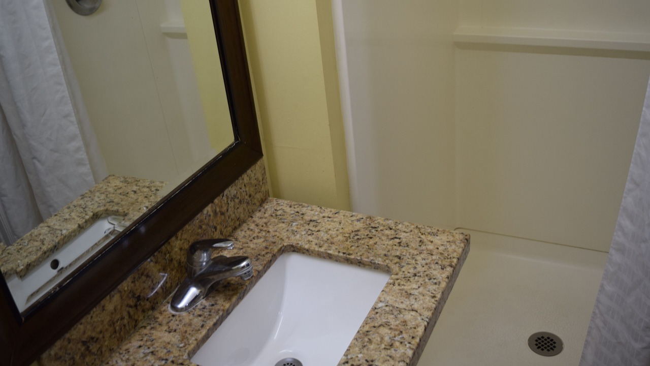 Photo of Bathroom in Deepwater