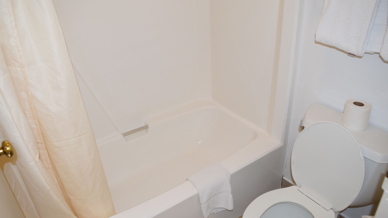Photo of Bathroom in Deepwater