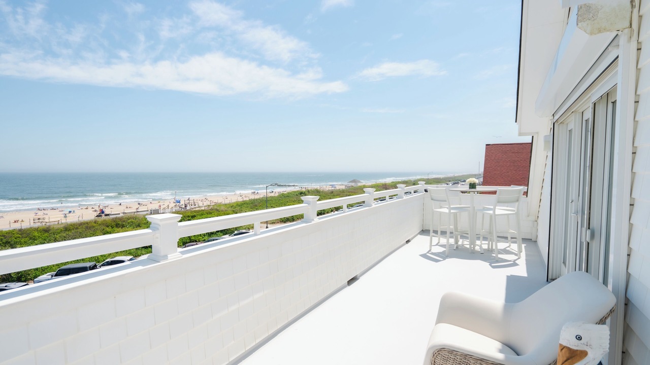 Photo of Patio Balcony in Spring Lake