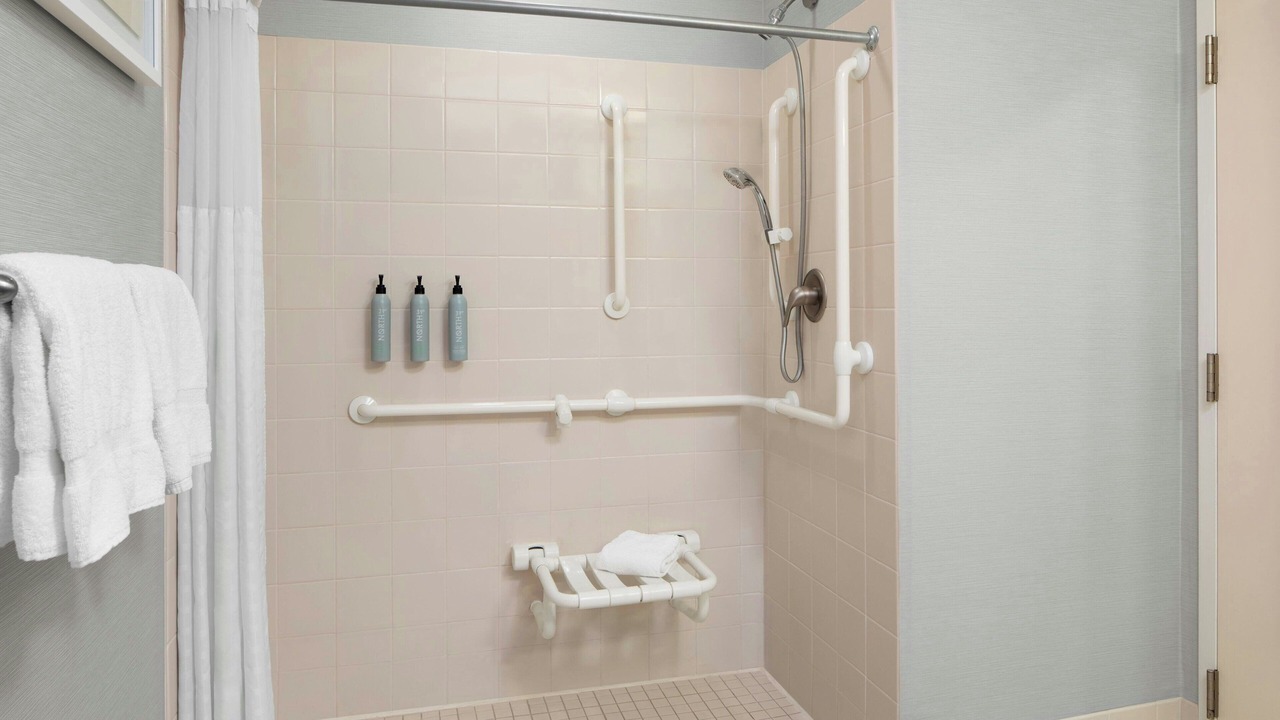 Photo of Bathroom in Alcoa