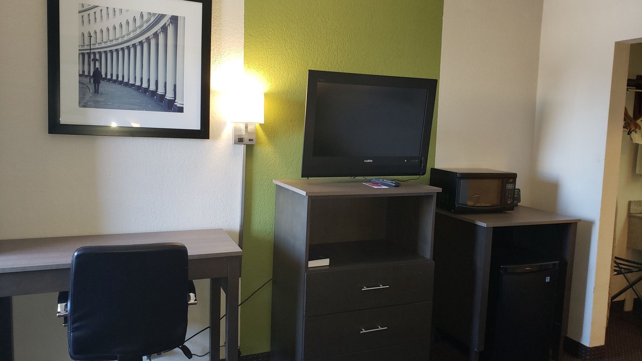 Photo of Bedroom in Elizabeth City