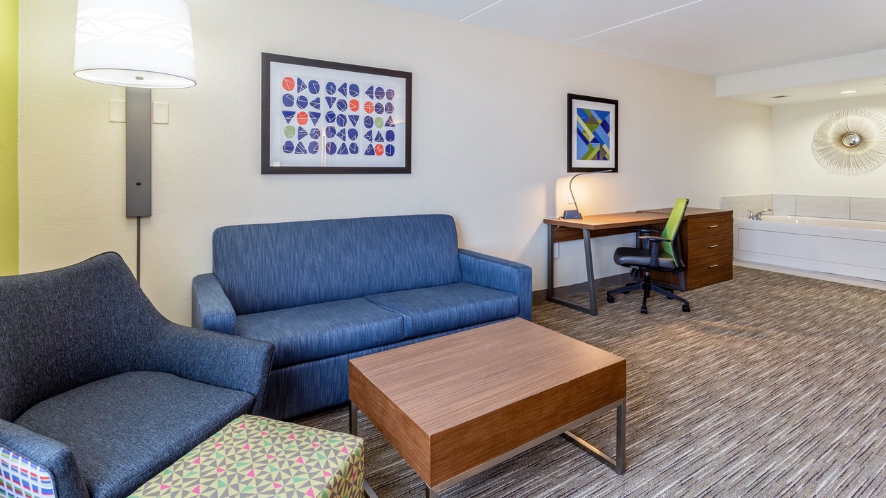 Photo of Bedroom in Cedar Falls