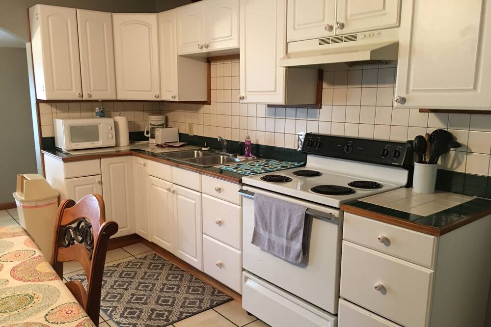 Photo of Kitchen in Centre