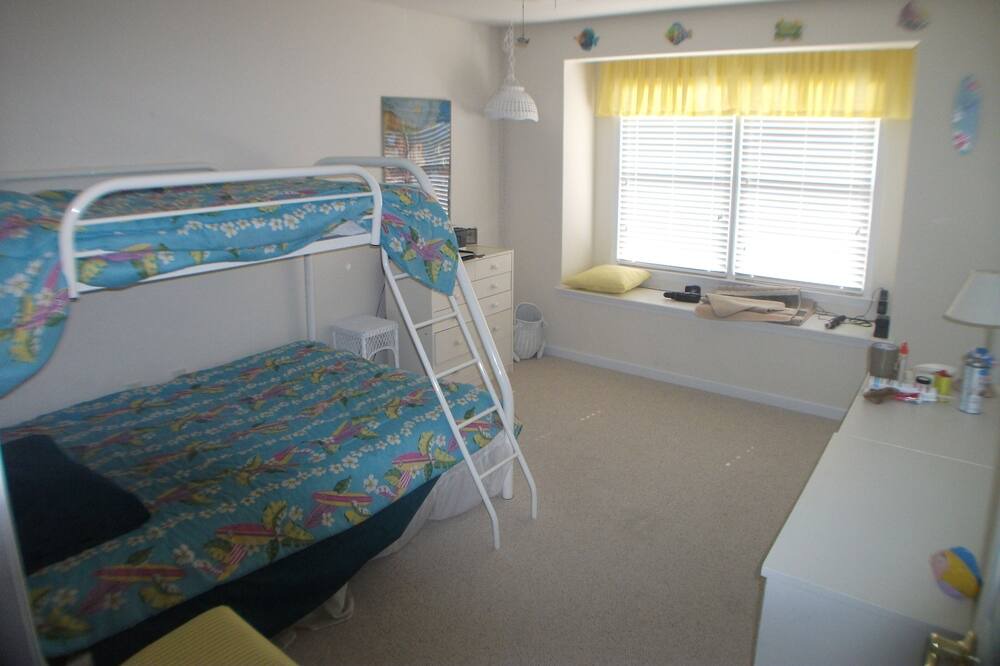 Photo of Bedroom in Townsend's Inlet