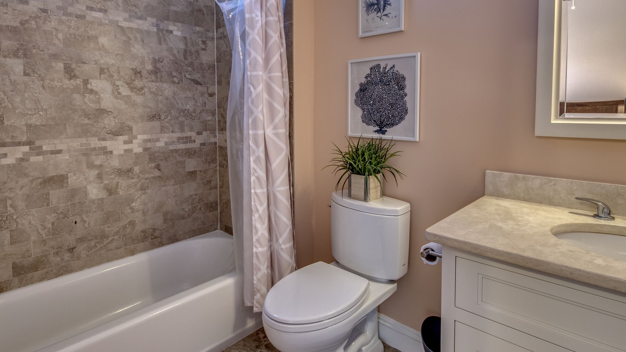Photo of Bathroom in Stone Harbor
