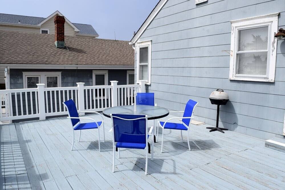 Photo of Patio Balcony in Townsend's Inlet