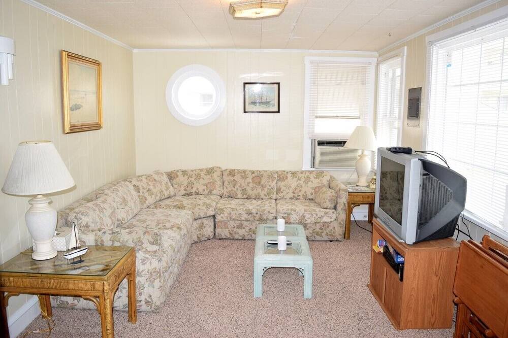Photo of Livingroom in Townsend's Inlet