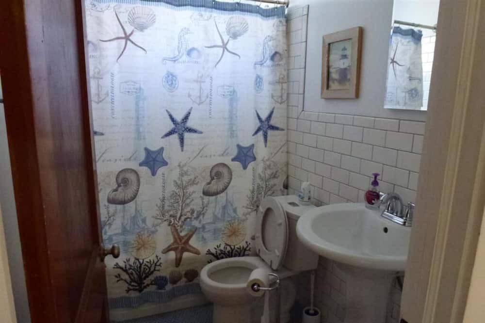 Photo of Bathroom in Ship Bottom