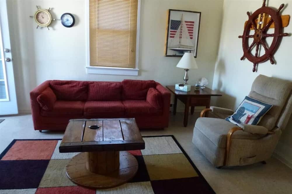 Photo of Livingroom in Ship Bottom