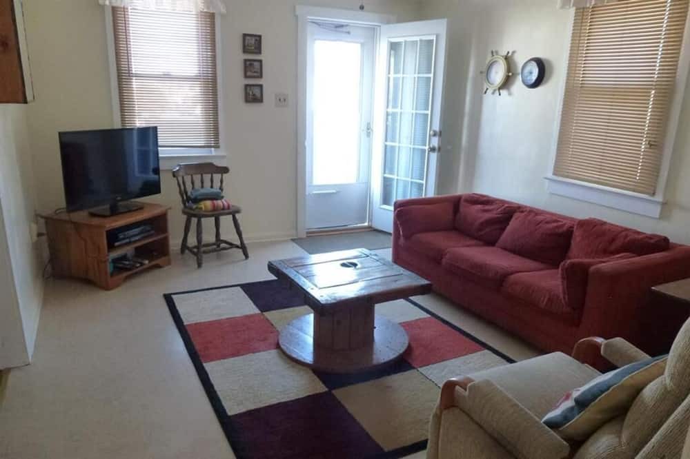 Photo of Livingroom in Ship Bottom