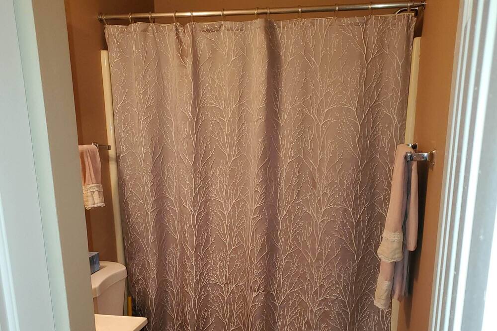 Photo of Bathroom in Mineral