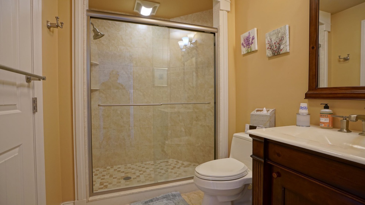Photo of Bathroom in Stone Harbor
