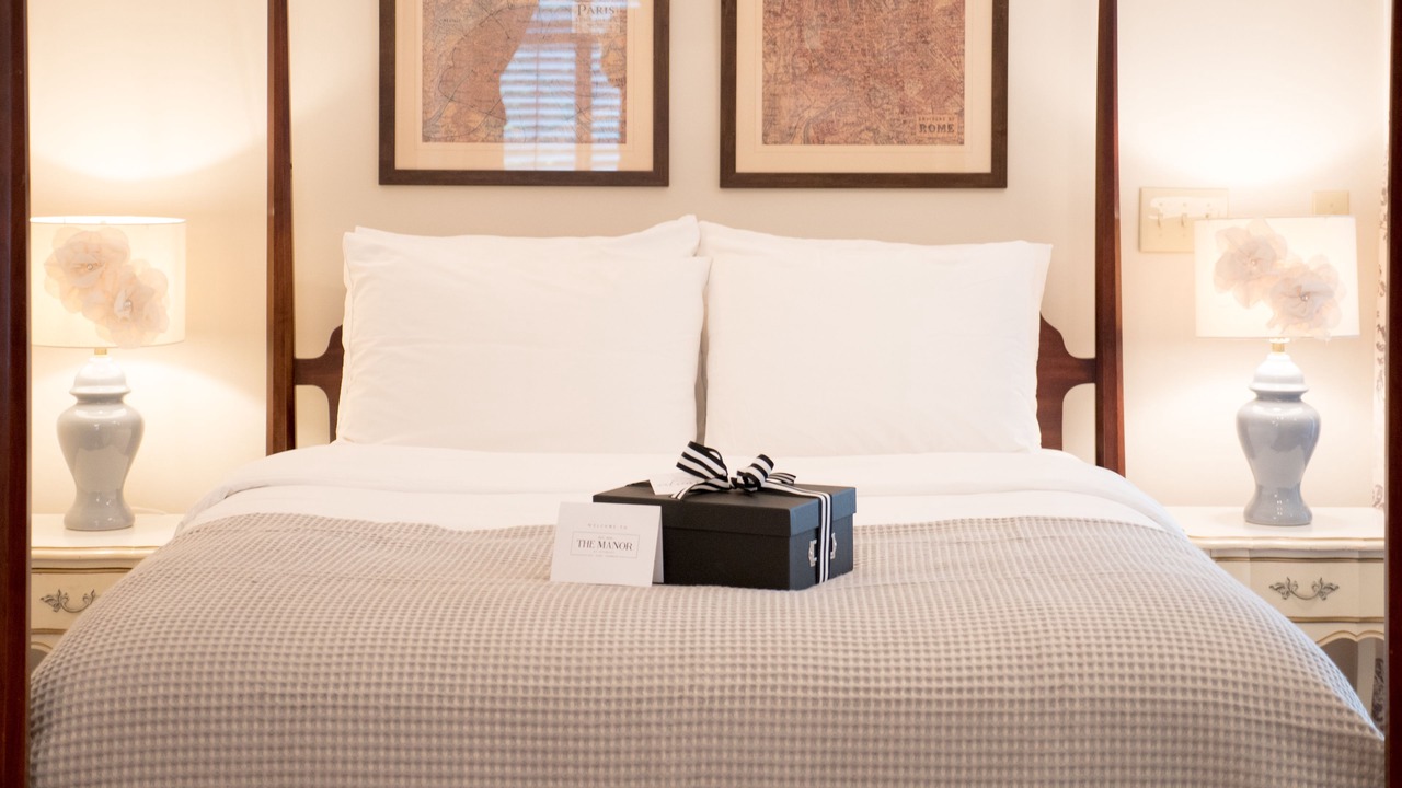 Photo of Bedroom in Round Hill