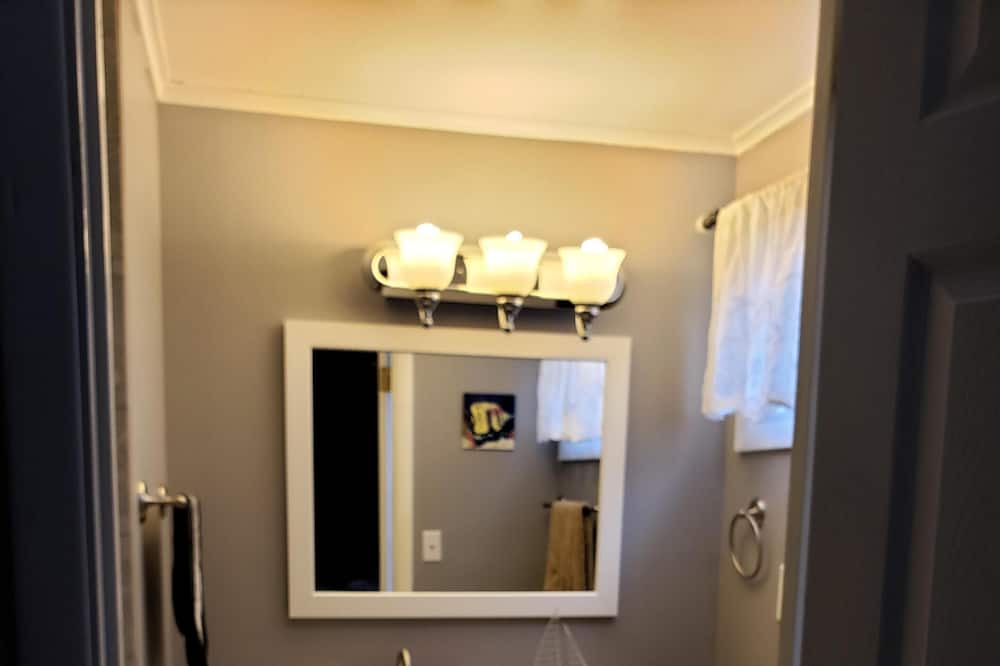 Photo of Bathroom in Rose Haven