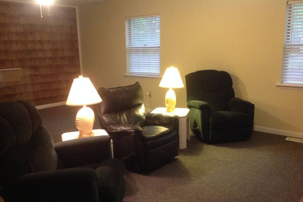 Photo of Bedroom in Ocean Pines