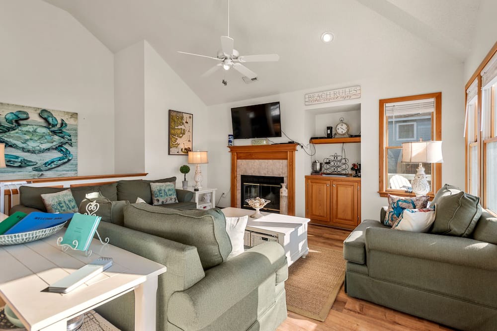 Photo of Livingroom in Ocean Sands