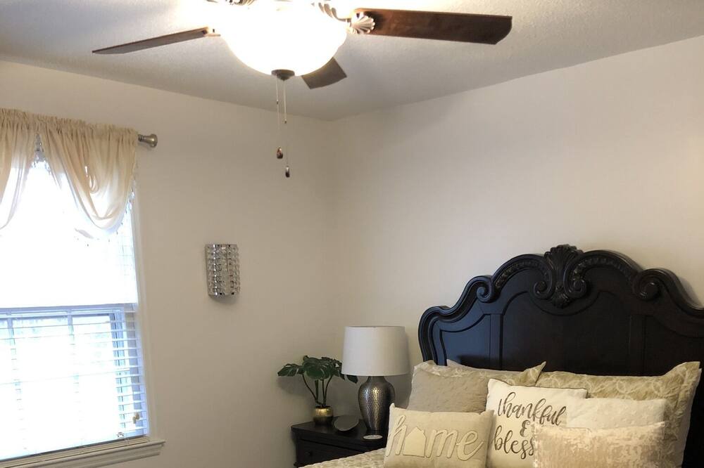 Photo of Bedroom in Columbia