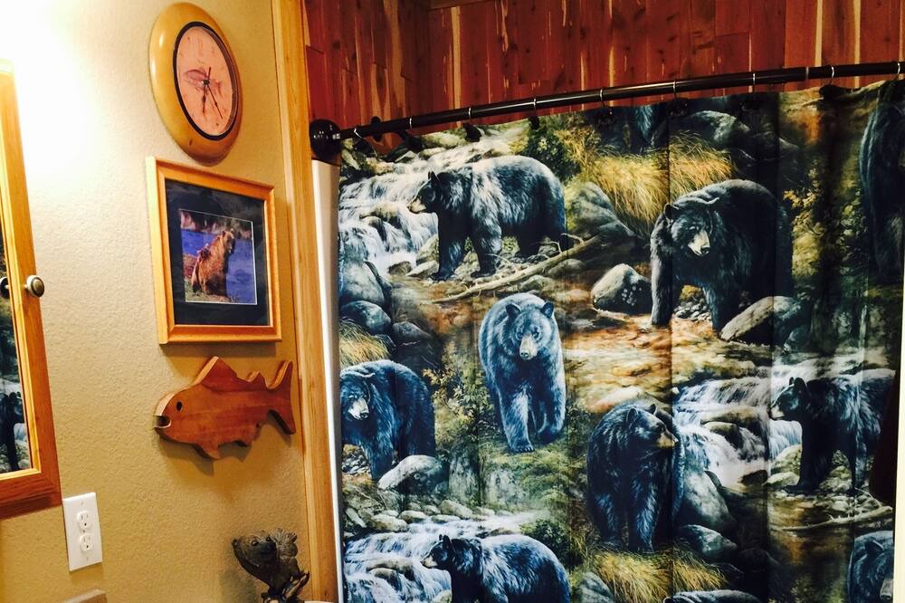 Photo of Bathroom in Adair