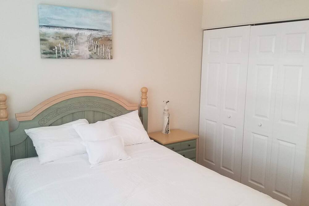 Photo of Bedroom in Mystic Island