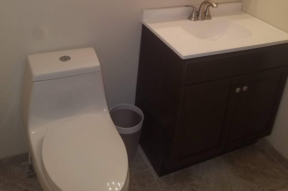 Photo of Bathroom in Mystic Island
