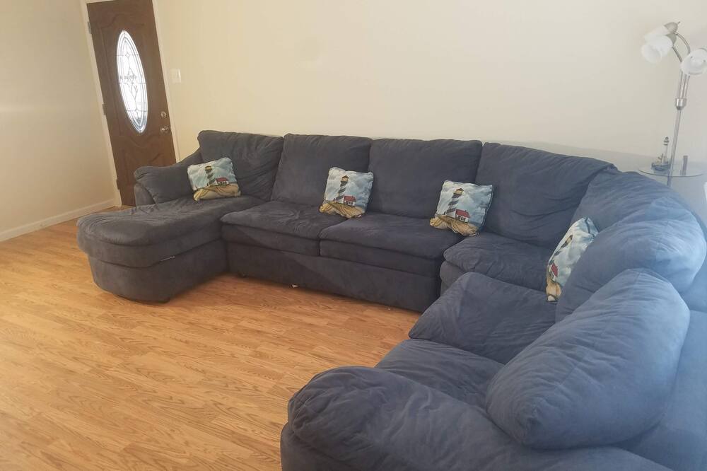 Photo of Livingroom in Mystic Island