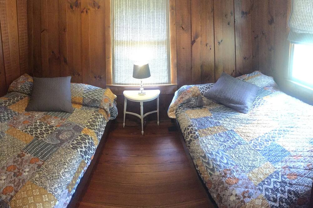 Photo of Bedroom in Mamers