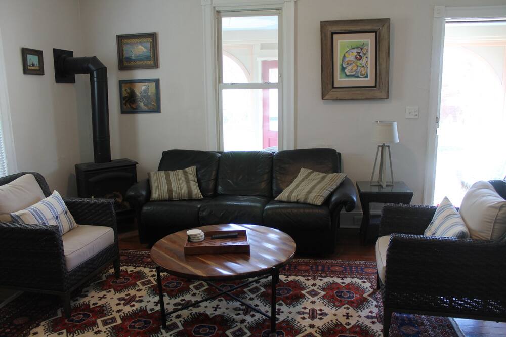 Photo of Livingroom in West Cape May