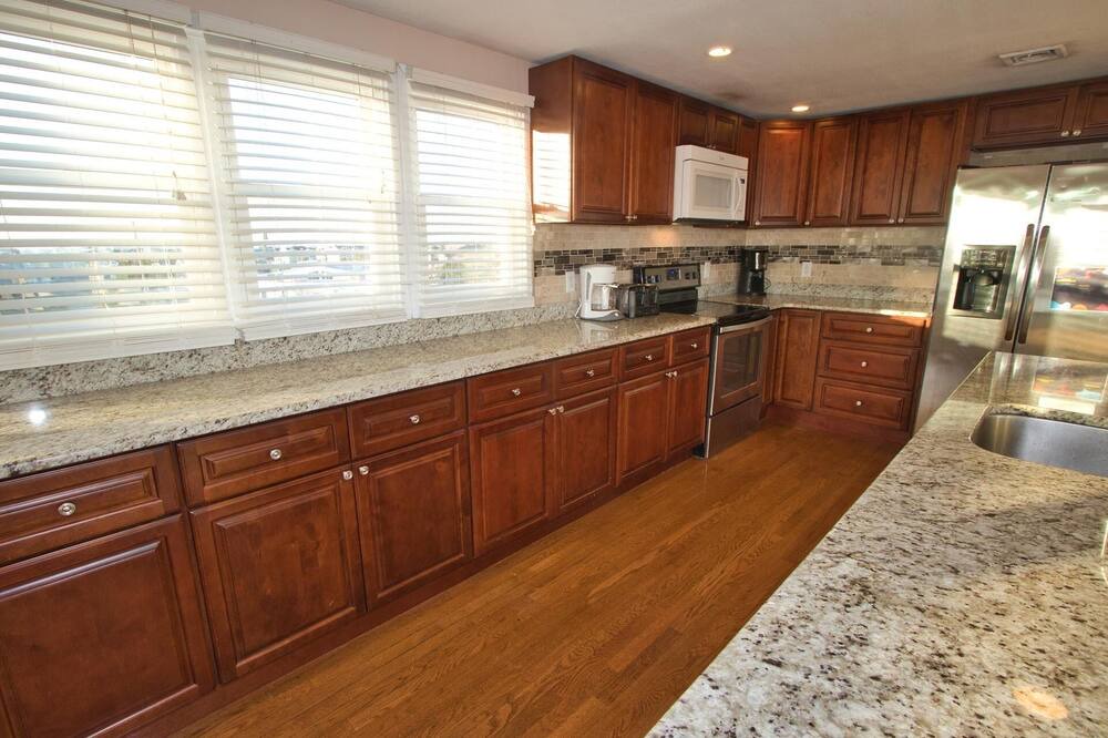 Photo of Kitchen in Loveladies