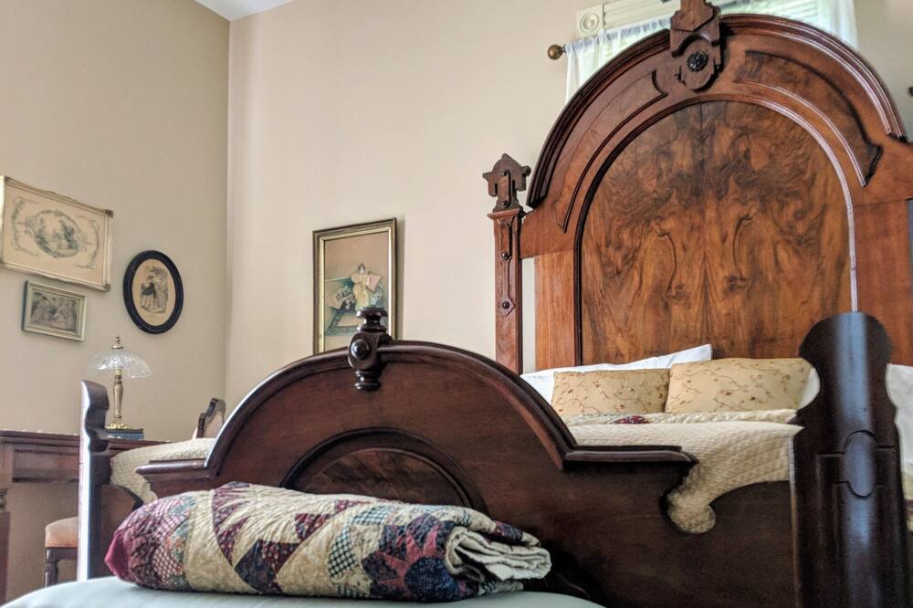 Photo of Bedroom in Unionville