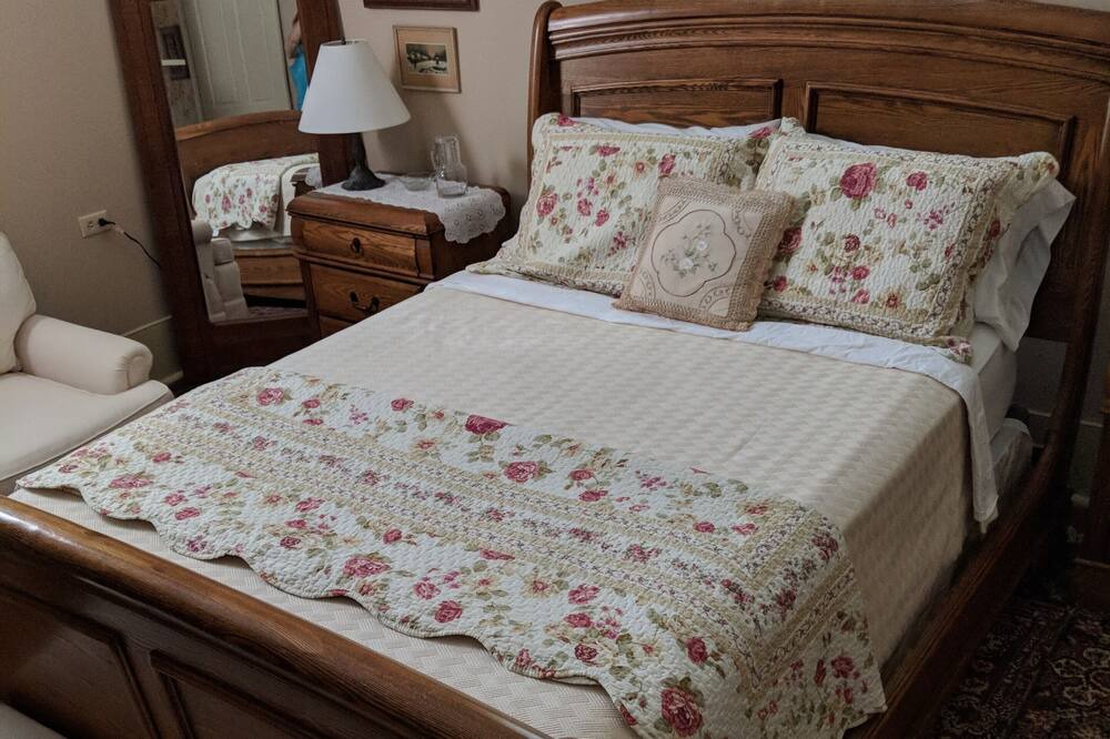 Photo of Bedroom in Unionville