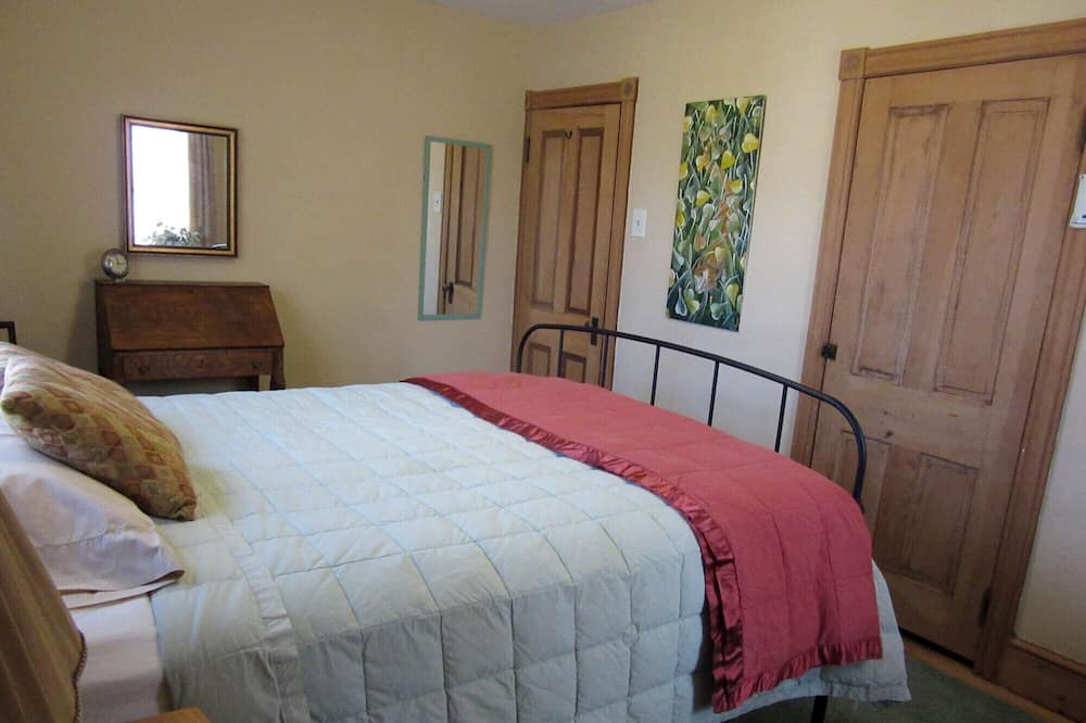 Photo of Bedroom in Green Creek
