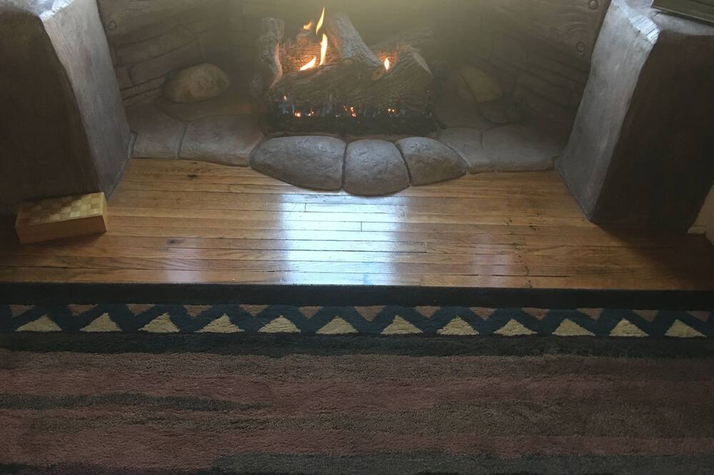 Photo of Livingroom in Holcomb
