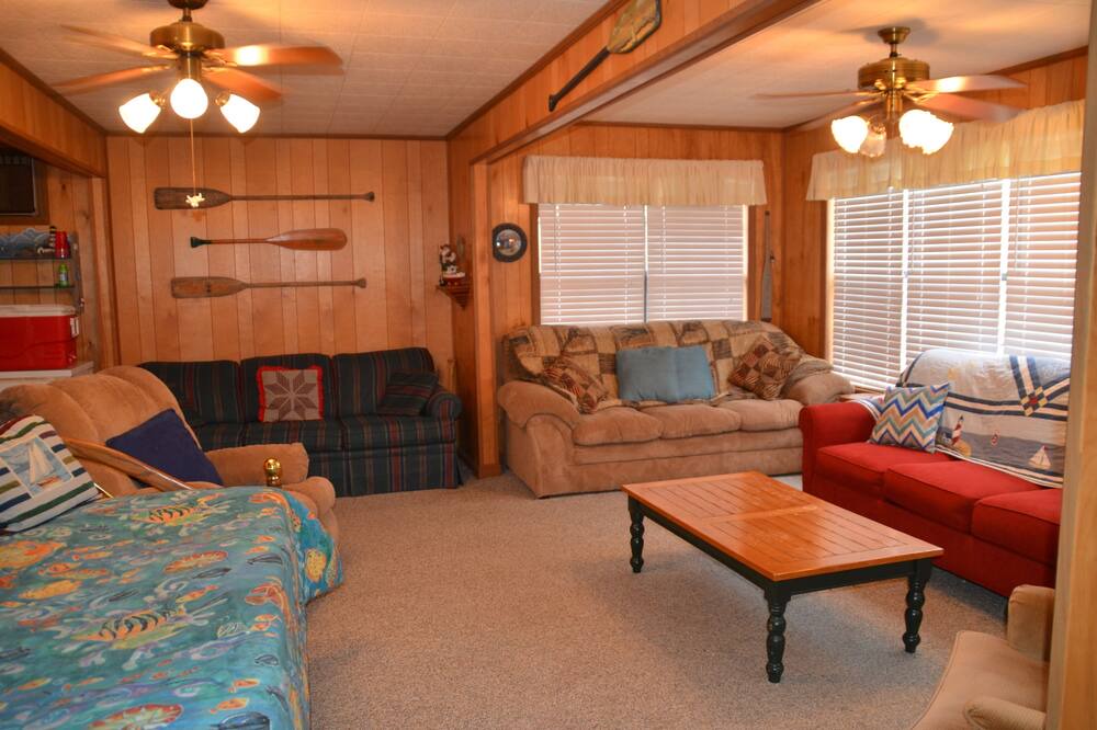 Photo of Bedroom in Leesburg