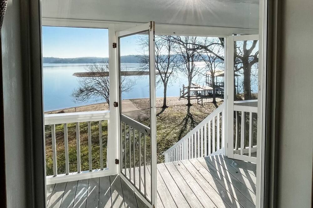 Photo of Patio Balcony in Vincent