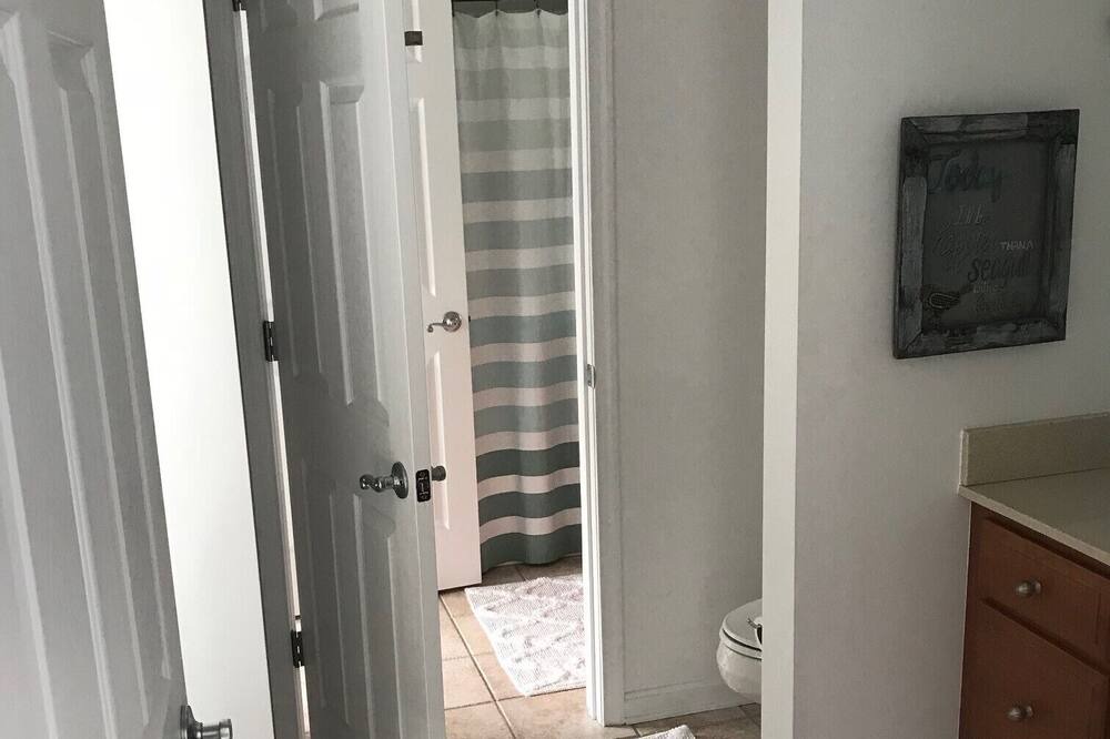 Photo of Bathroom in Ocean View