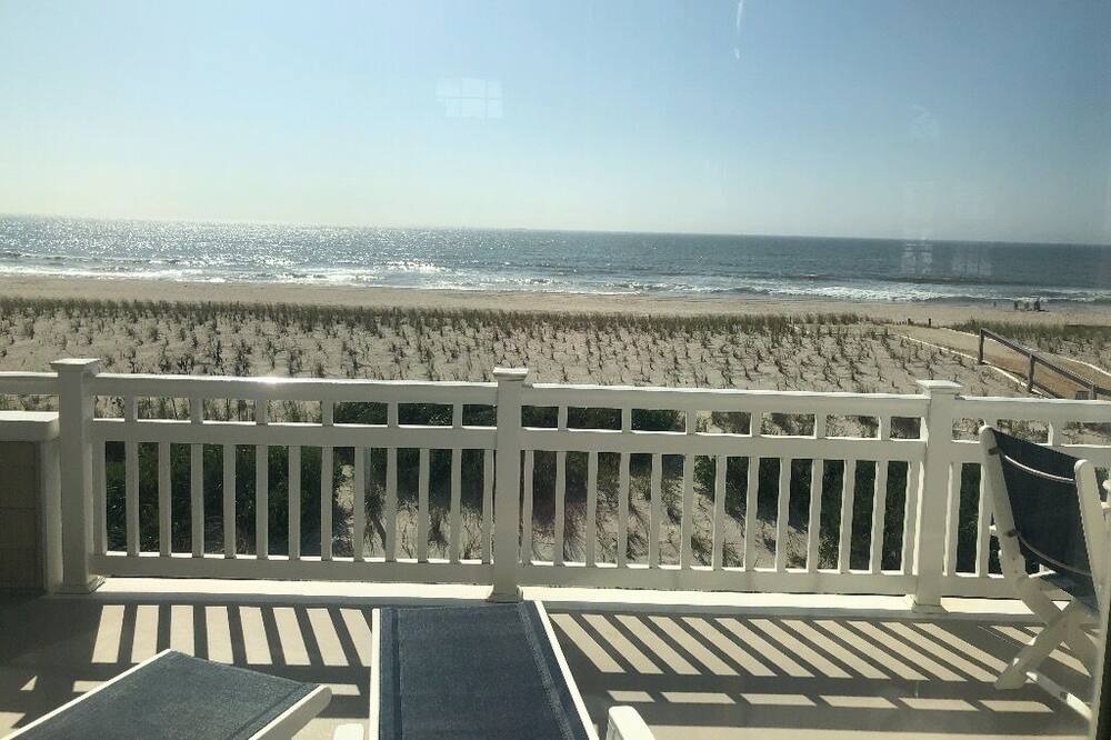 Photo of Patio Balcony in South Beach Haven