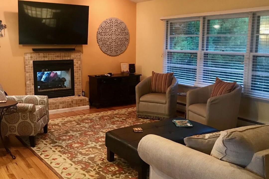 Photo of Livingroom in Winchester-on-the-Severn