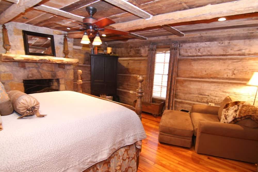 Photo of Bedroom in Guntersville