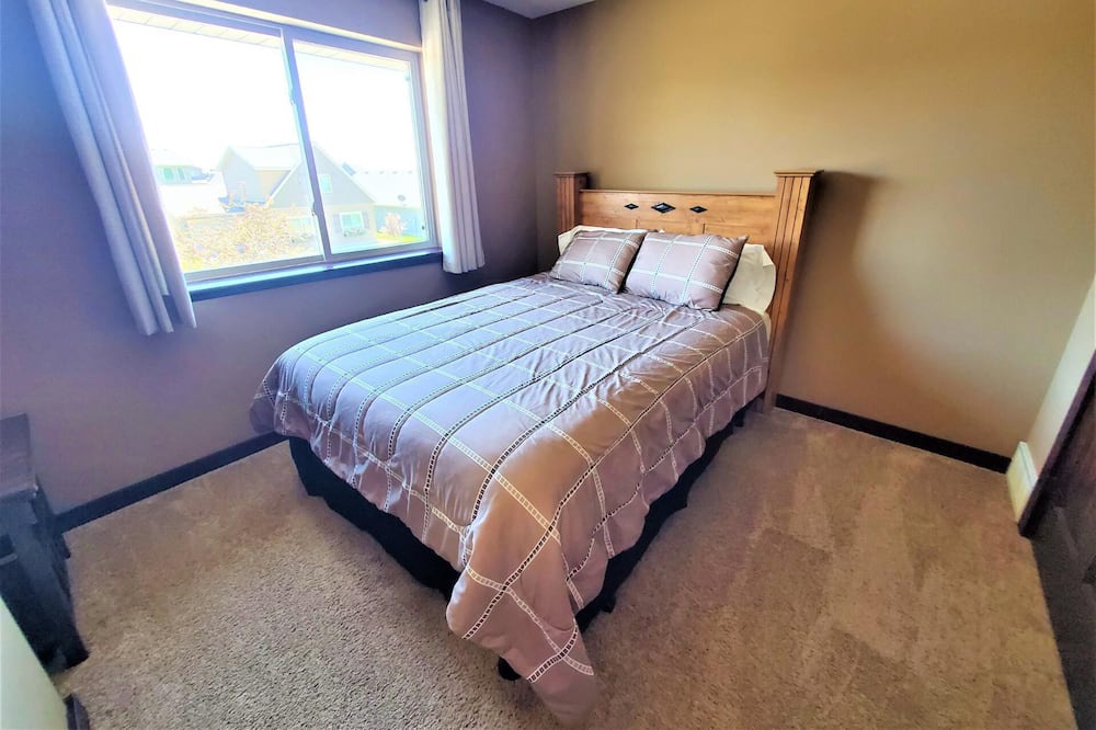 Photo of Bedroom in Spirit Lake