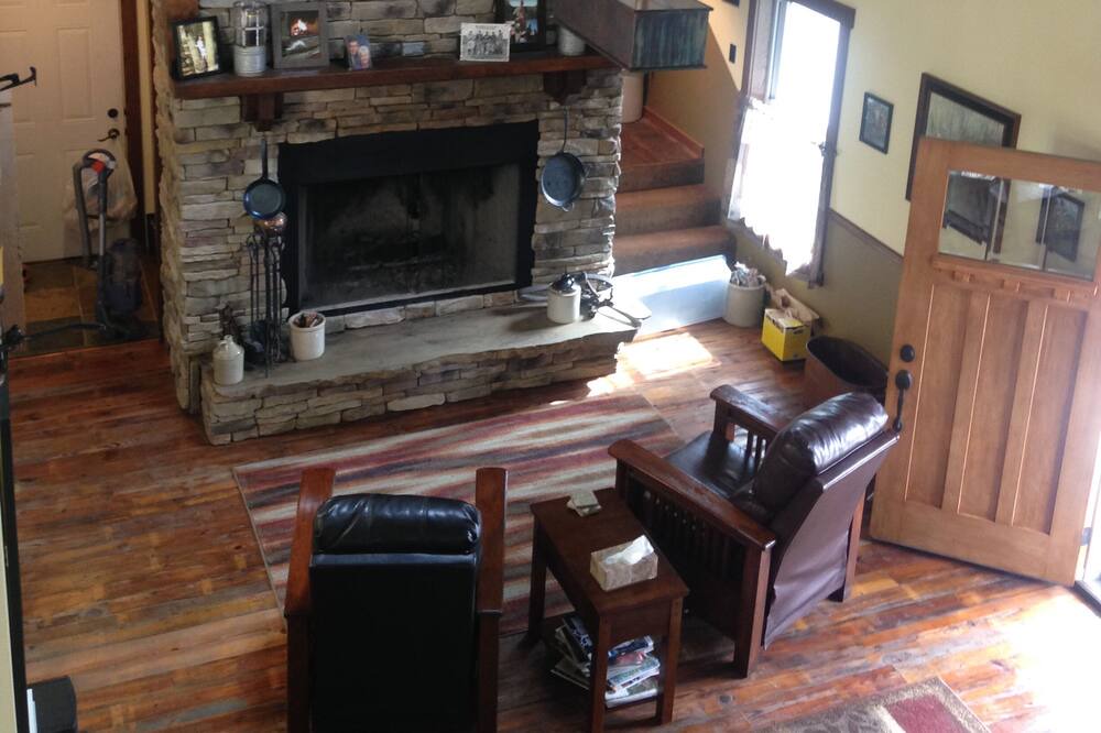 Photo of Livingroom in Pilot Grove
